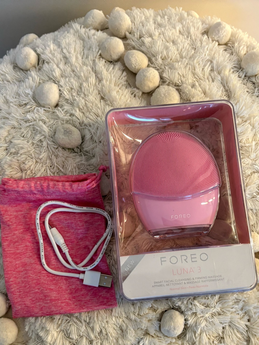 FOREO | LUNA 3 Facial Cleansing Device